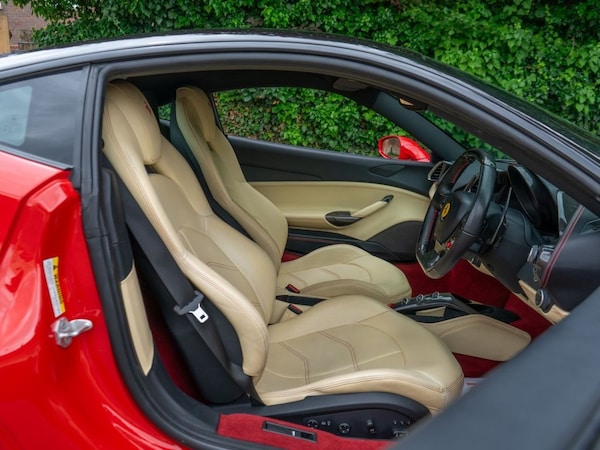 Used Ferrari 488 2016 for sale - 75359060: Photo 7