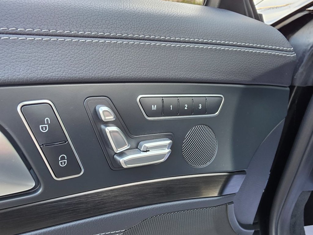 Used Aston Martin DB11 2018 for sale - 76950211: Photo 31