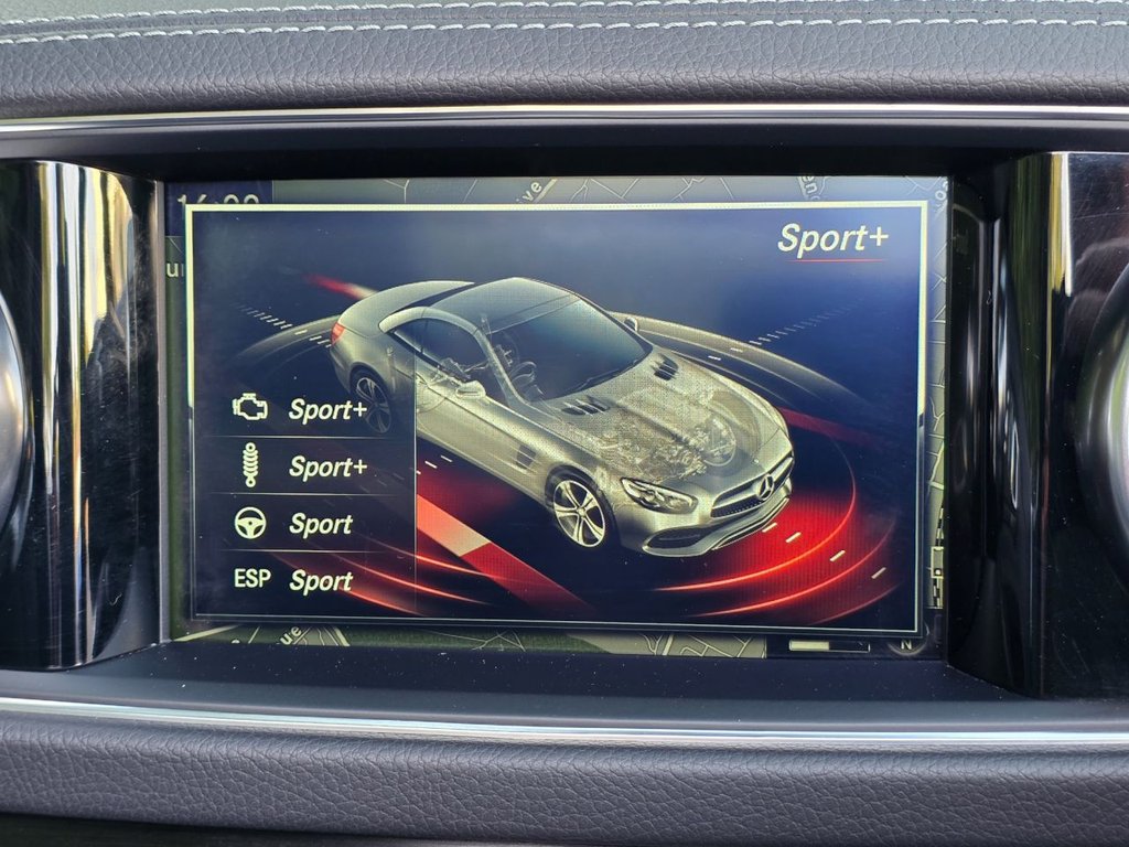 Used Aston Martin DB11 2018 for sale - 76950211: Photo 41