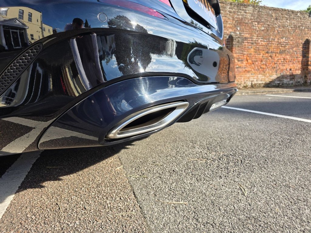 Used Aston Martin DB11 2018 for sale - 76950211: Photo 45