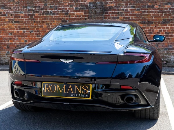 Used Aston Martin DB11 2016 for sale - 75221058: Photo 19
