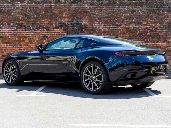 Used Aston Martin DB11 2016 for sale - 75221058: Photo 22
