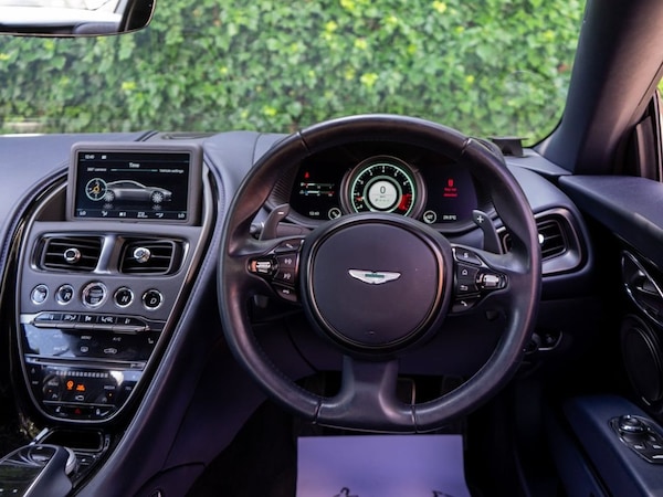 Used Aston Martin DB11 2016 for sale - 75221058: Photo 29