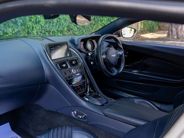 Used Aston Martin DB11 2016 for sale - 75221058: Photo 8