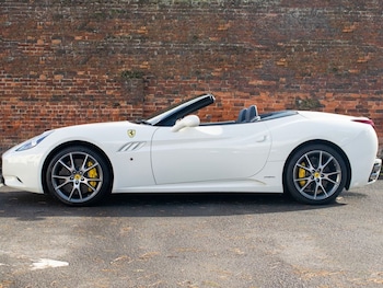 Used Ferrari California 2012 for sale - 79599377: Photo