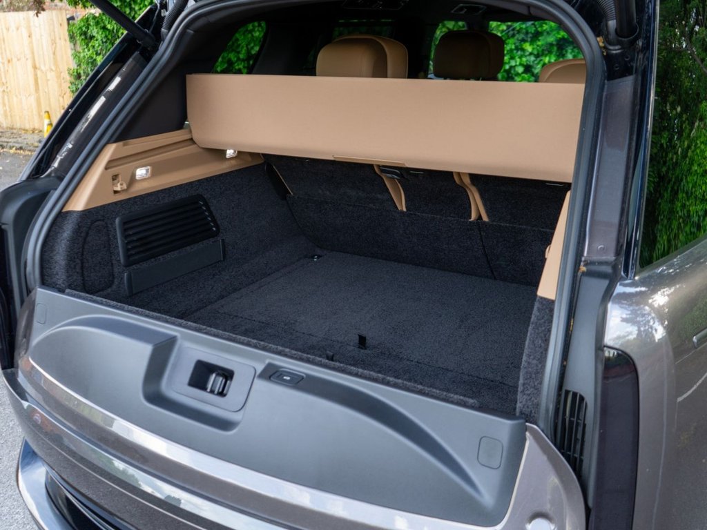 Used Land Rover Range Rover 2024 for sale - 76784080: Photo 27