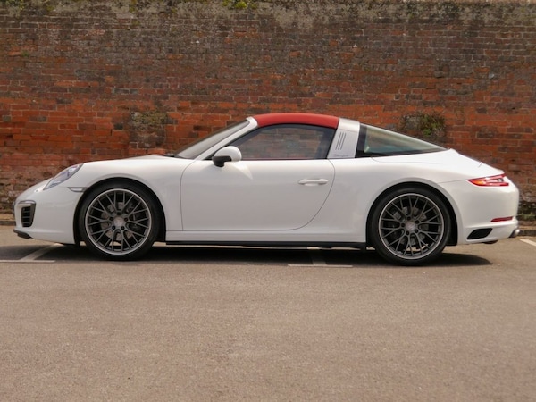Used Porsche 911 2016 for sale - 74900949: Photo 2