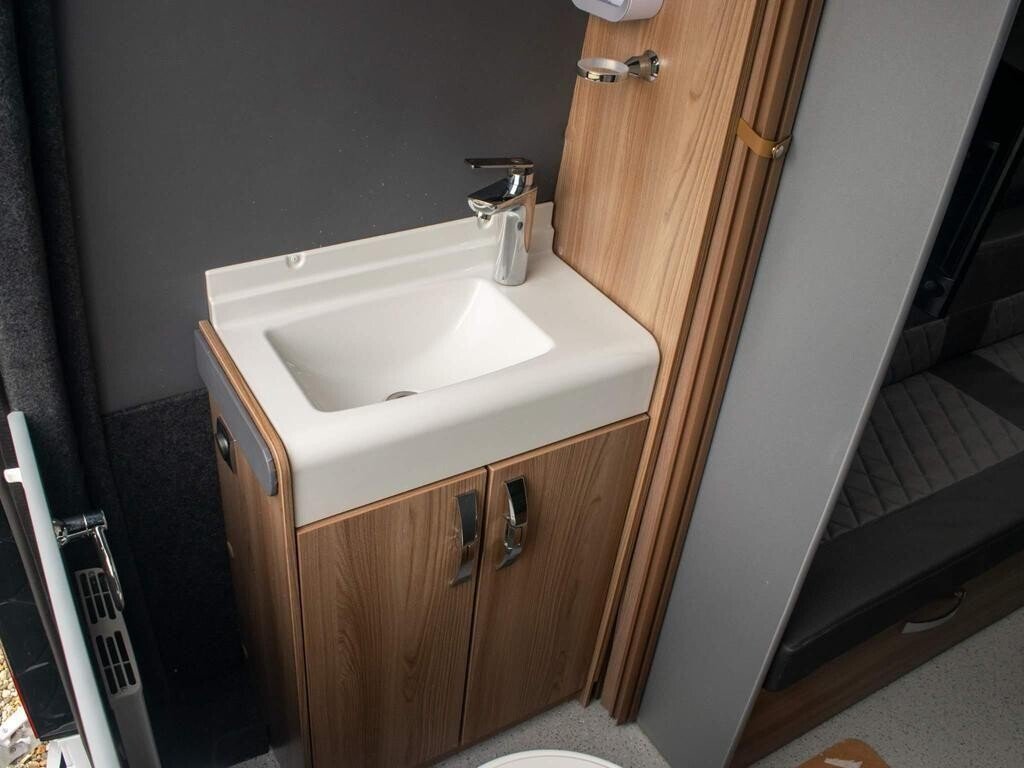 Used Mercedes-Benz Sprinter 2018 for sale - 77085566: Photo 33