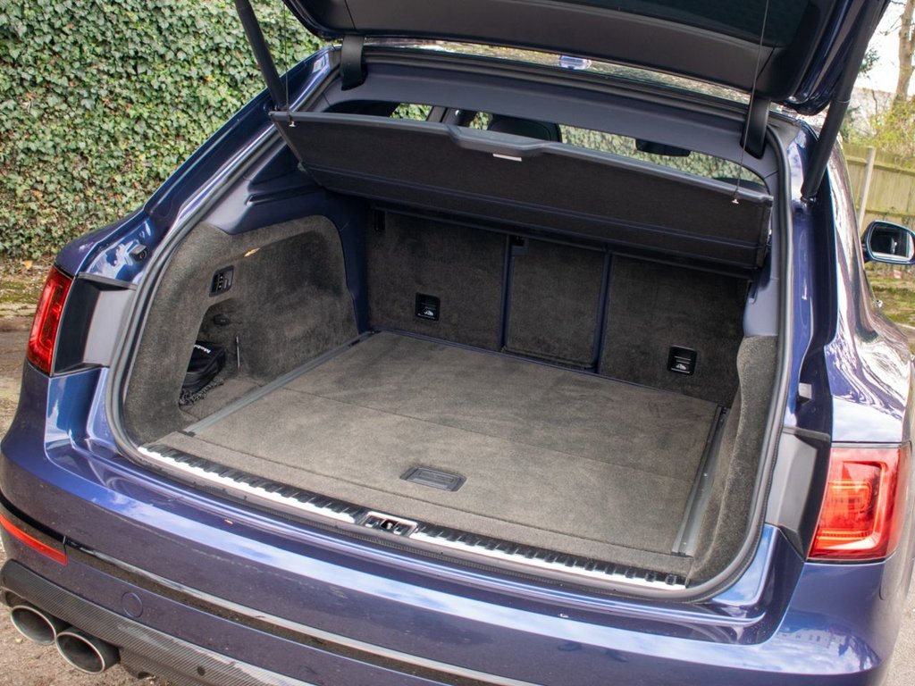 Used Bentley Bentayga 2020 for sale - 77065129: Photo 27