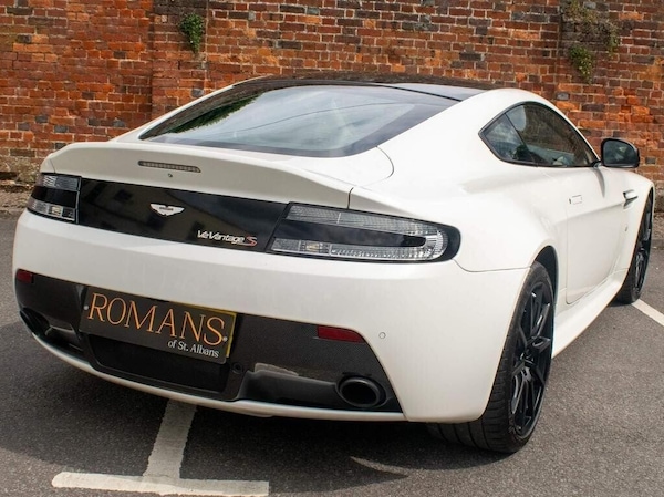 Used Aston Martin Vantage 2017 for sale - 75727503: Photo 24