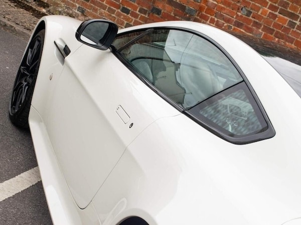 Used Aston Martin Vantage 2017 for sale - 75727503: Photo 25