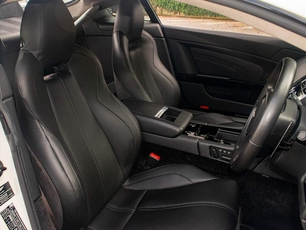 Used Aston Martin Vantage 2017 for sale - 75727503: Photo 29