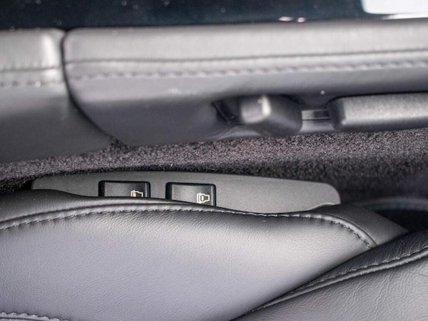Used Aston Martin Vantage 2017 for sale - 75727503: Photo 43
