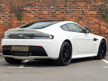 Used Aston Martin Vantage 2017 for sale - 75727503: Photo