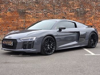 2018 (0G) - 5.2 FSI V10 Plus Coupe 2dr Petrol S Tronic quattro Euro 6 (s/s) (610 ps)