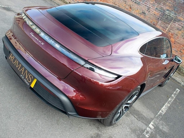 Used Porsche Taycan 2023 for sale - 74900929: Photo 16