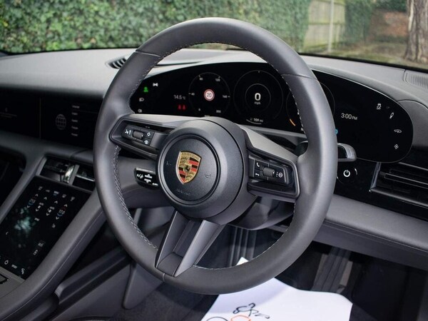 Used Porsche Taycan 2023 for sale - 74900929: Photo 19