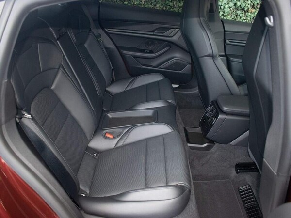 Used Porsche Taycan 2023 for sale - 74900929: Photo 26