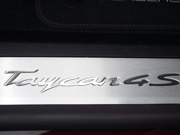Used Porsche Taycan 2023 for sale - 74900929: Photo 35