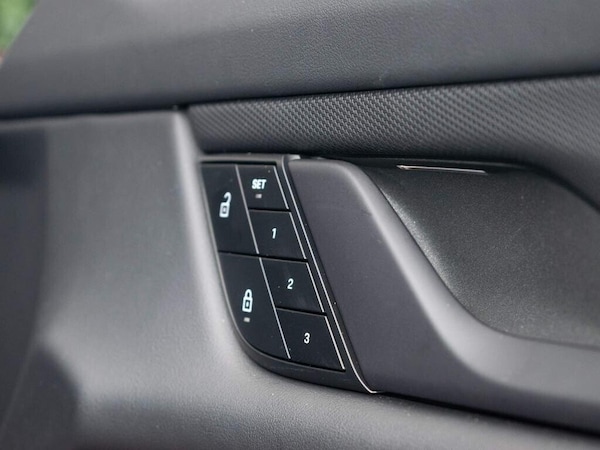 Used Porsche Taycan 2023 for sale - 74900929: Photo 36