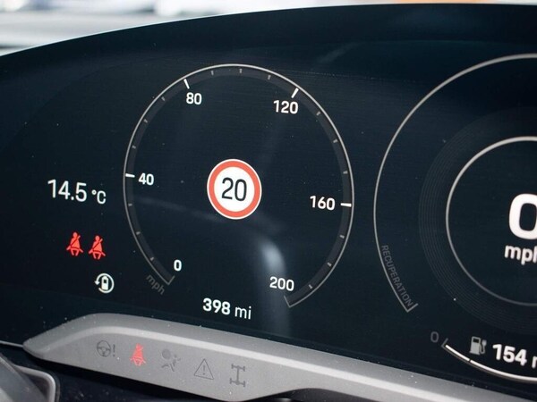 Used Porsche Taycan 2023 for sale - 74900929: Photo 49