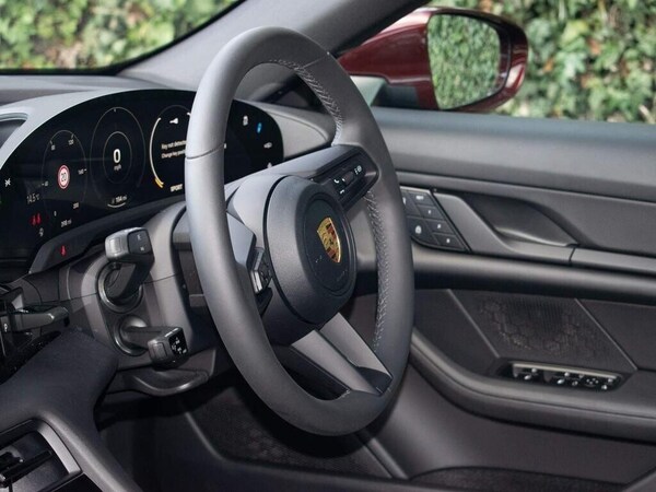 Used Porsche Taycan 2023 for sale - 74900929: Photo 7