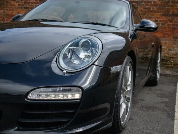 Used Porsche 911 2010 for sale - 74900935: Photo 27