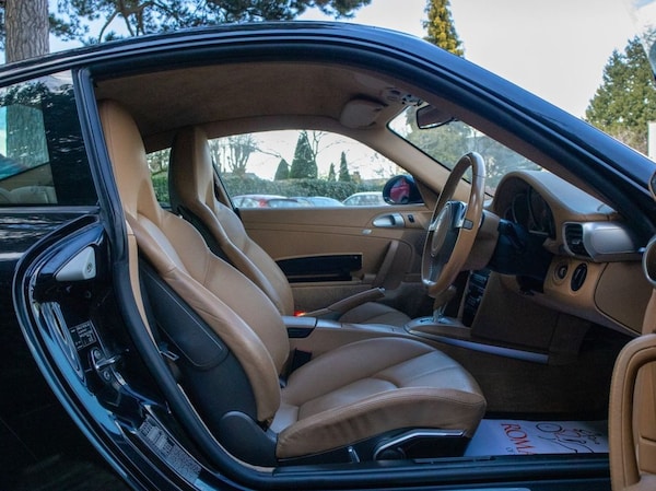 Used Porsche 911 2010 for sale - 74900935: Photo 28