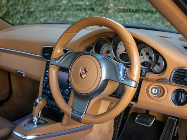 Used Porsche 911 2010 for sale - 74900935: Photo 38