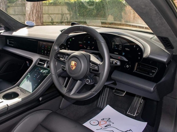Used Porsche Taycan 2022 for sale - 74900925: Photo 26