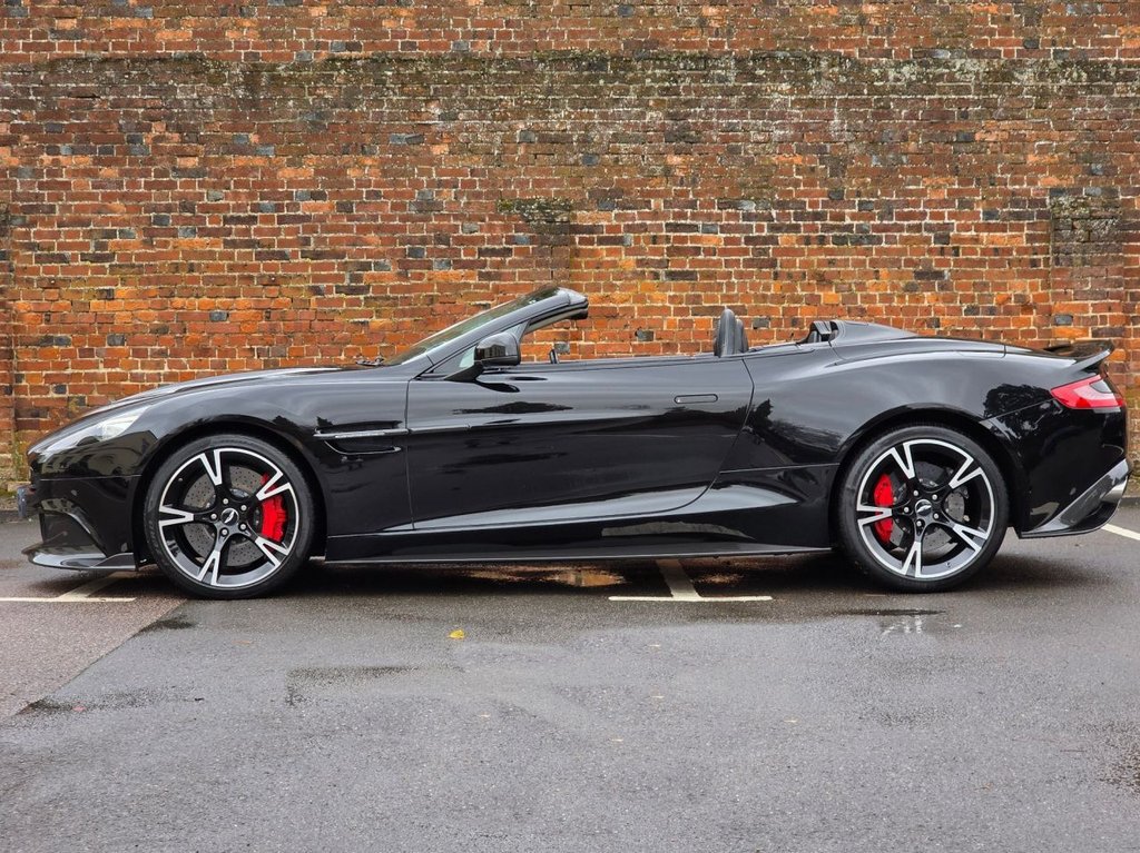 Used Aston Martin Vanquish 2018 for sale - 76454581: Photo 2
