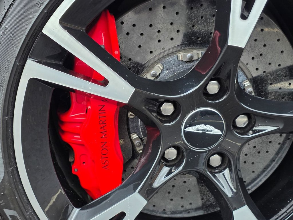 Used Aston Martin Vanquish 2018 for sale - 76454581: Photo 31