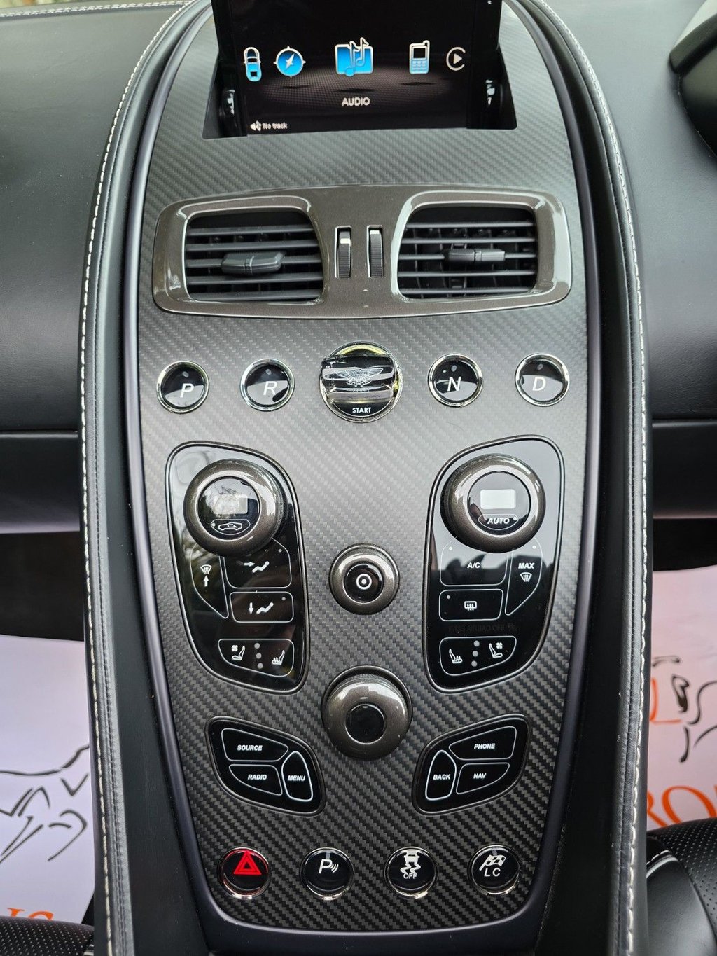 Used Aston Martin Vanquish 2018 for sale - 76454581: Photo 43