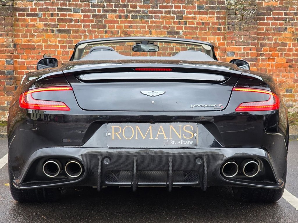 Used Aston Martin Vanquish 2018 for sale - 76454581: Photo 5