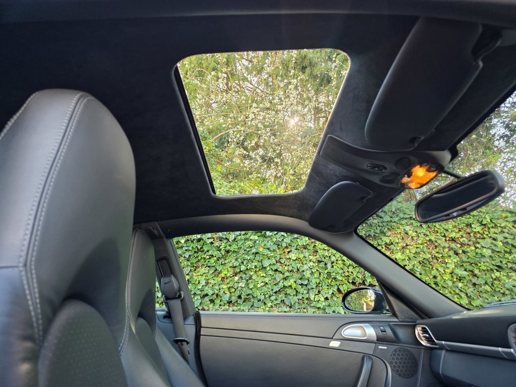 Used Porsche 911 2006 for sale - 77953200: Photo 14