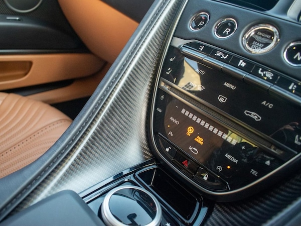 Used Aston Martin DB11 2023 for sale - 73854256: Photo 44
