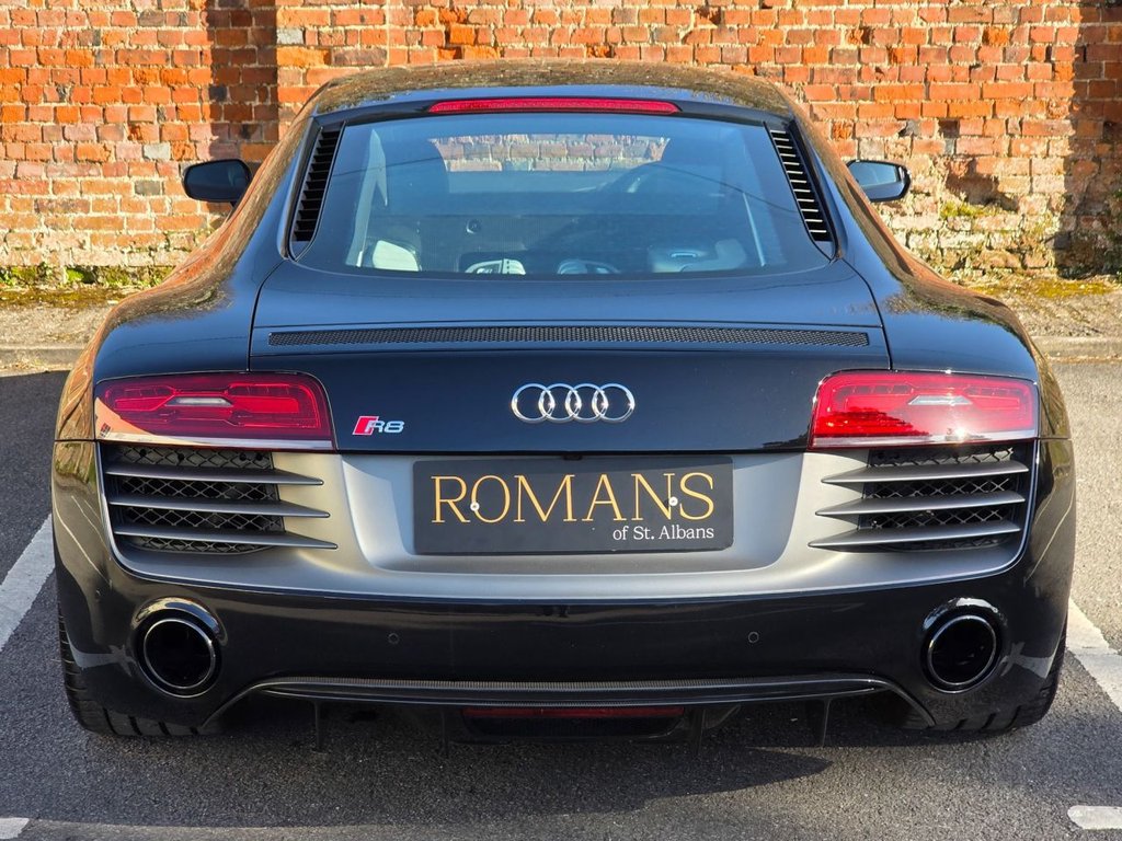 Used Audi R8 2014 for sale - 77936813: Photo 5