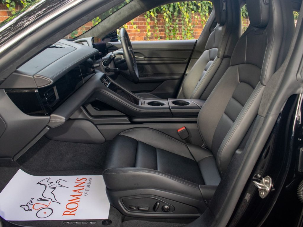 Used Porsche Taycan 2022 for sale - 78134527: Photo 14