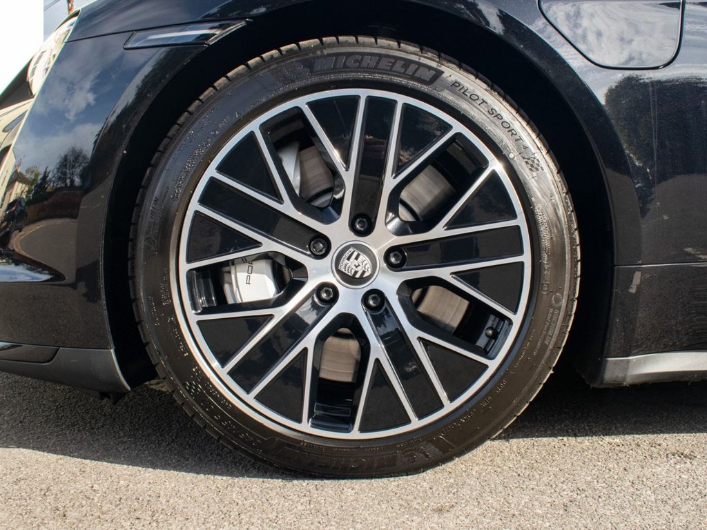 Used Porsche Taycan 2022 for sale - 78134527: Photo 17