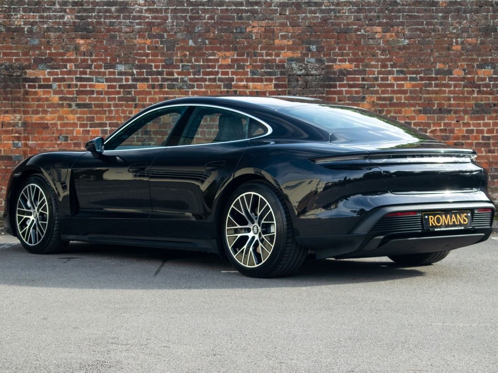 Used Porsche Taycan 2022 for sale - 78134527: Photo 3