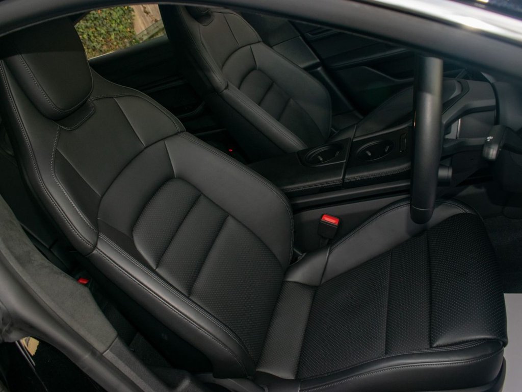 Used Porsche Taycan 2022 for sale - 78134527: Photo 40