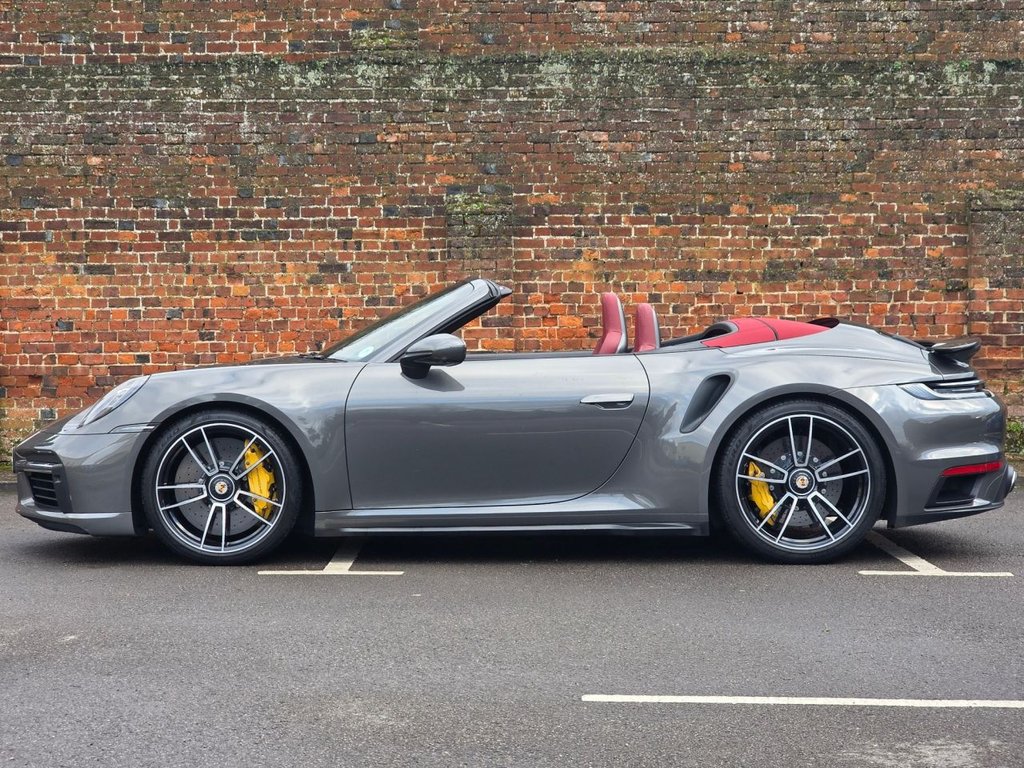 Used Porsche 911 2022 for sale - 77384250: Photo 2