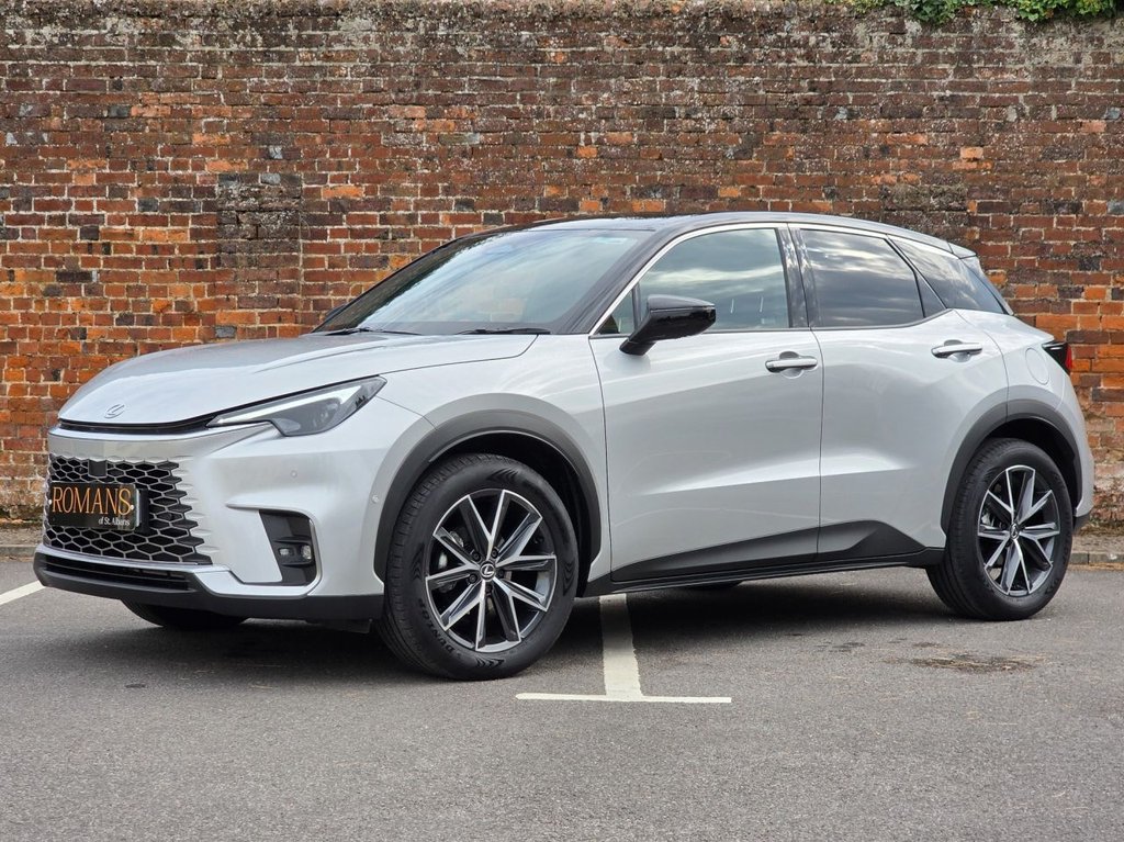 Used Lexus LBX 2024 for sale - 76163418: Photo 1