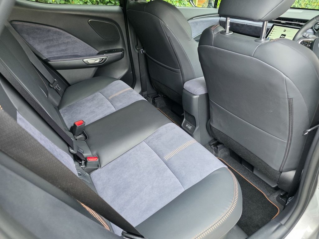 Used Lexus LBX 2024 for sale - 76163418: Photo 32