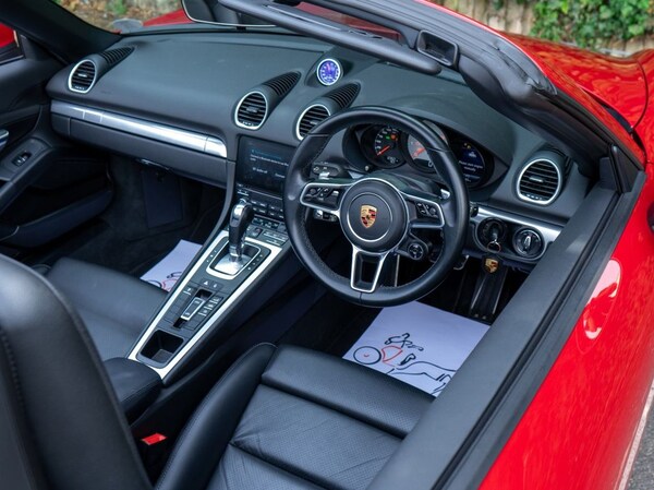 Used Porsche 718 Boxster 2018 for sale - 75607436: Photo 8