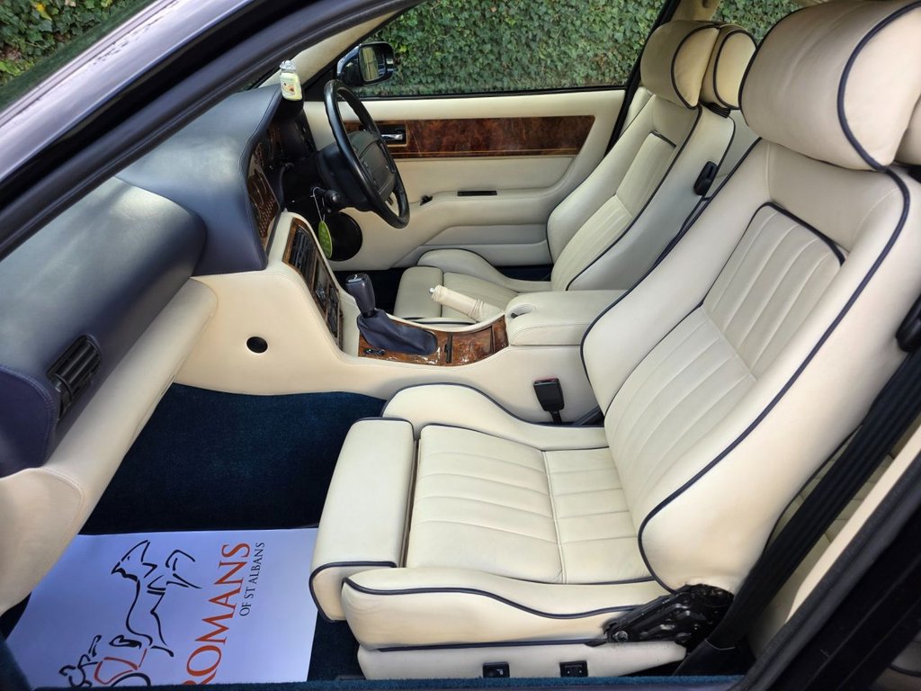 Used Aston Martin Virage 1997 for sale - 78056344: Photo 14