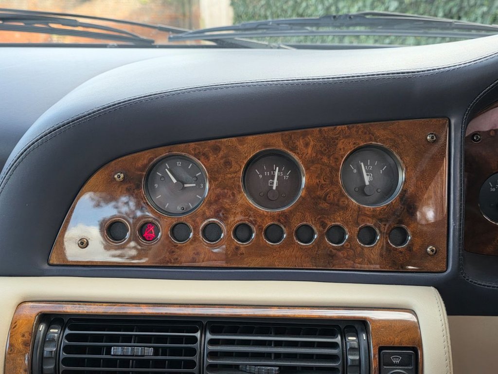 Used Aston Martin Virage 1997 for sale - 78056344: Photo 37