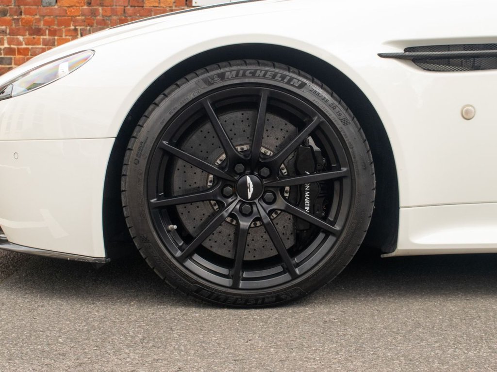 Used Aston Martin Vantage 2017 for sale - 77507895: Photo 25