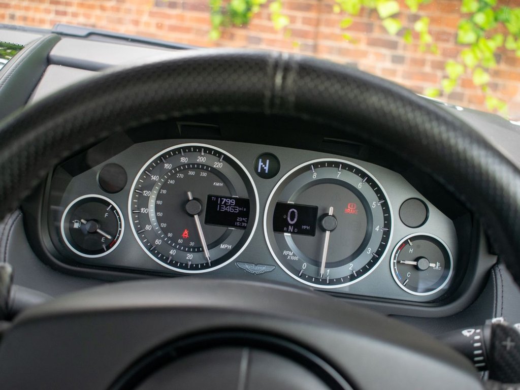 Used Aston Martin Vantage 2017 for sale - 77507895: Photo 27