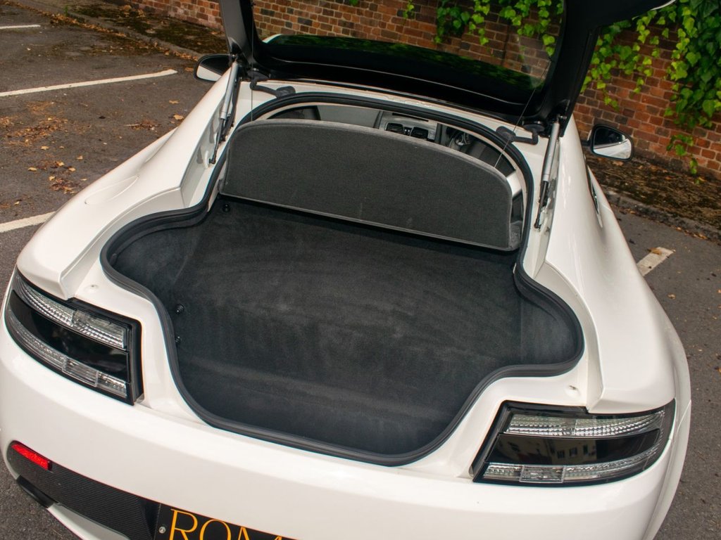 Used Aston Martin Vantage 2017 for sale - 77507895: Photo 34